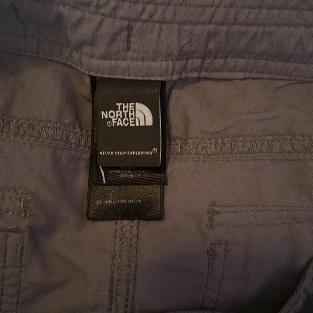 The North Face Hiking Pants Convertible to Capris - Picture 6 of 8